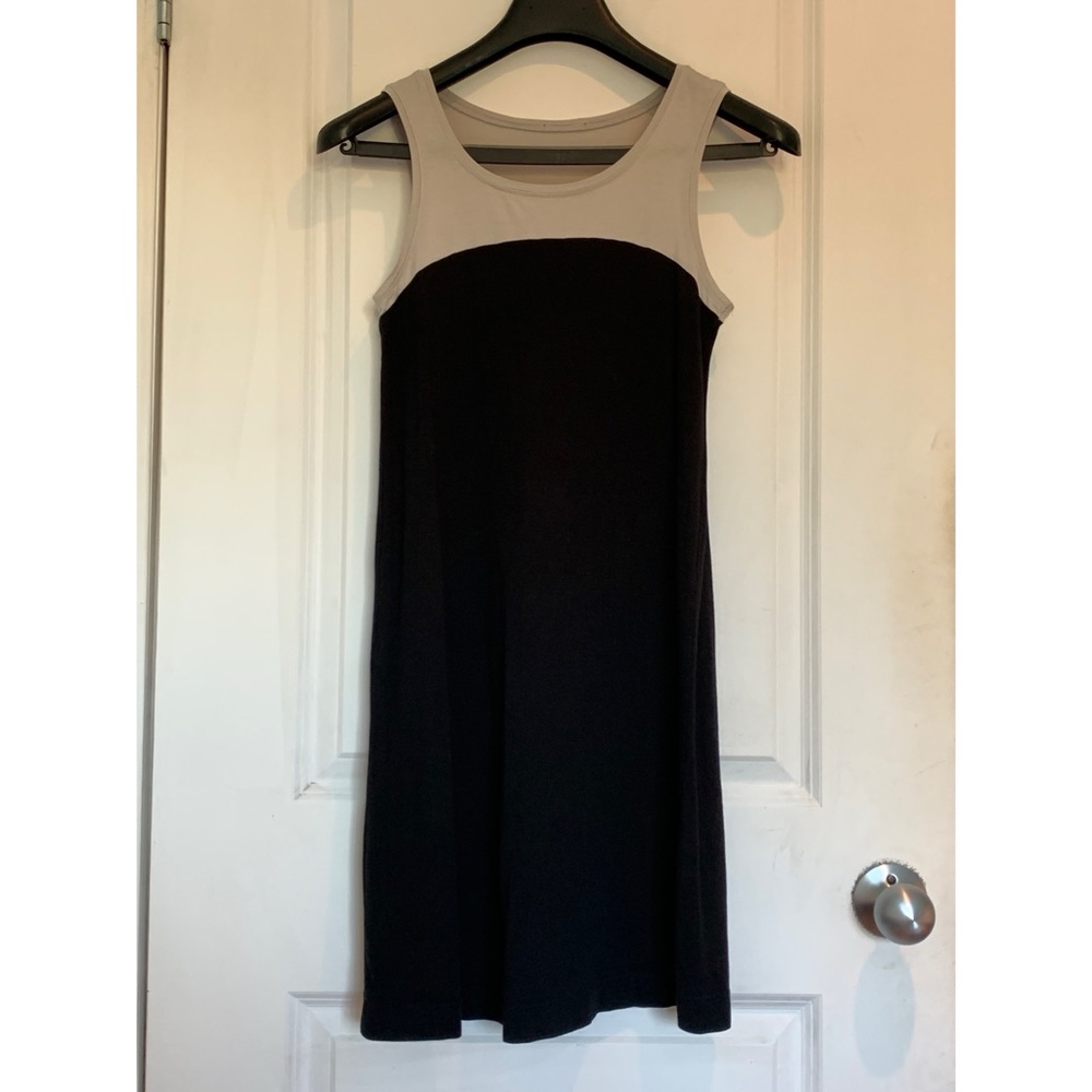 Joe Fresh grey & black cotton dress, Size Sm. GUC. Smoke free